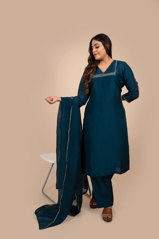 Midnight blue embroidered kurta pant set with dupatta